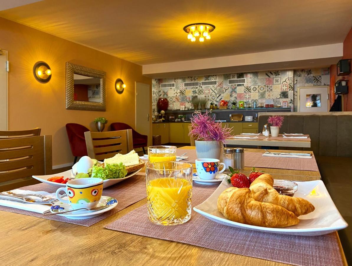 Russmann Hotel & Living Goldbach  ภายนอก รูปภาพ