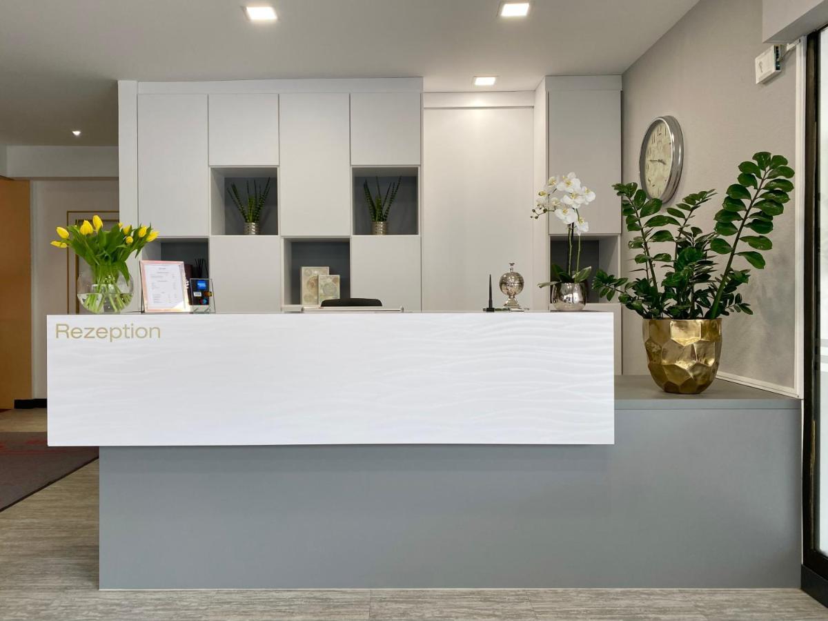 Russmann Hotel & Living Goldbach  ภายนอก รูปภาพ