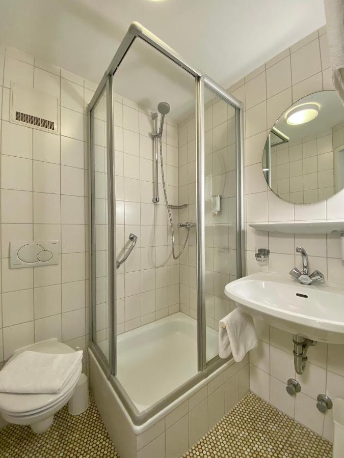 Russmann Hotel & Living Goldbach  ภายนอก รูปภาพ