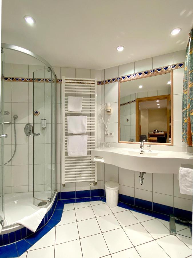 Russmann Hotel & Living Goldbach  ภายนอก รูปภาพ