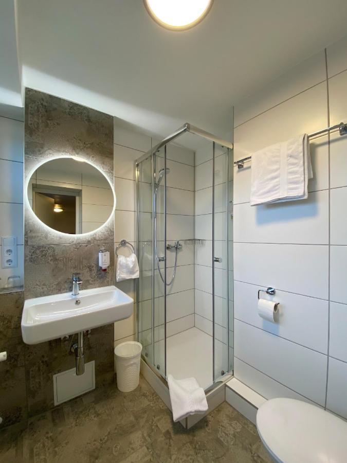 Russmann Hotel & Living Goldbach  ภายนอก รูปภาพ